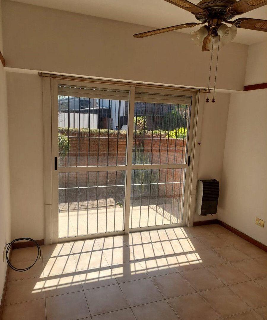 Foto de VENTA PILAR CENTRO 2 AMBIENTES P.B FINANCIACIÓN, imagen 4