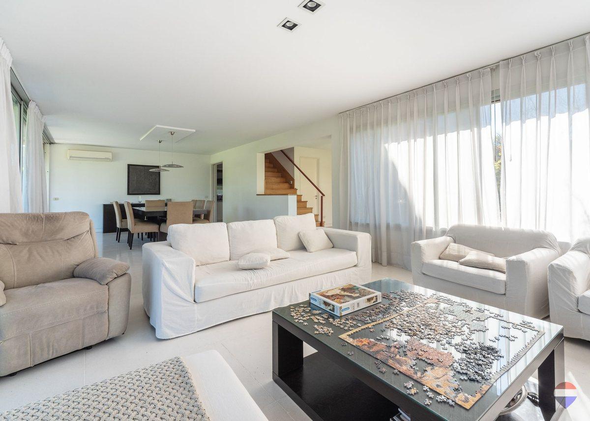 Foto de Venta Casa 5 ambientes Las Liebres, imagen 1