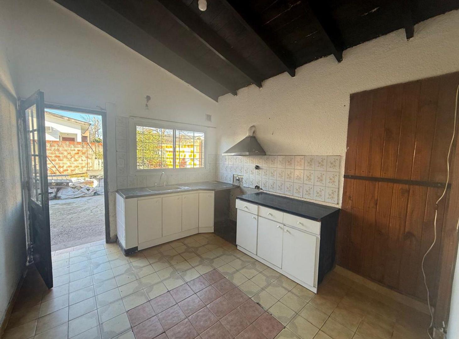 Foto de CASA EN ALQUILER EN BELLA VISTA, imagen 2