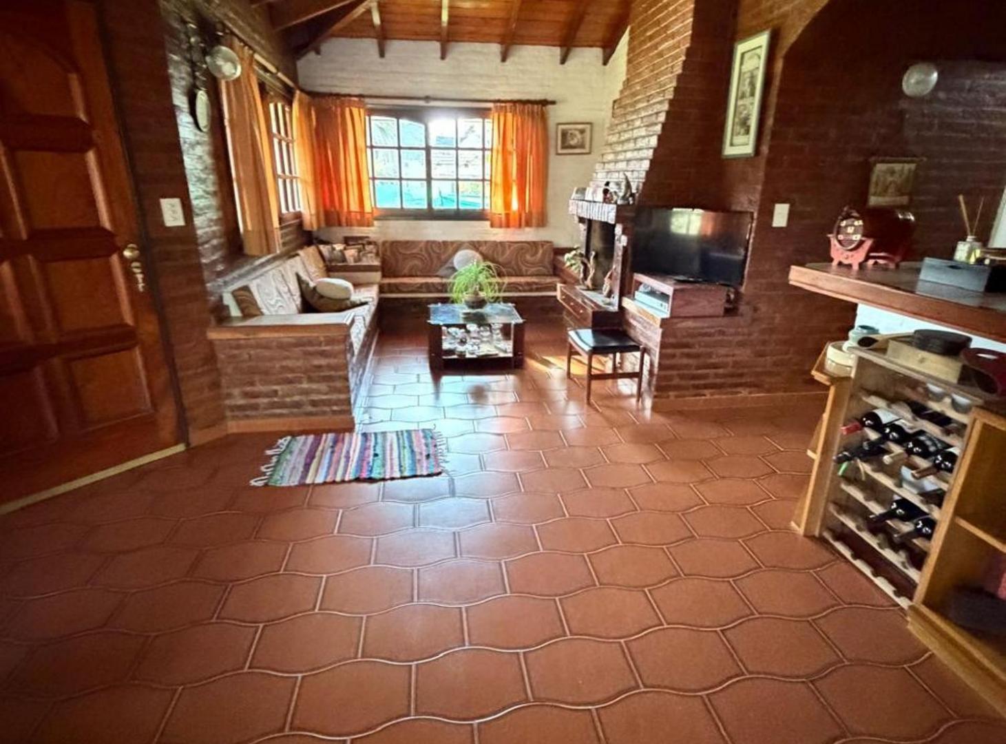 Foto de CASA COUNTRY CLUB PRIV LOMA VERDE ESCOBAR 4 AMB, imagen 1