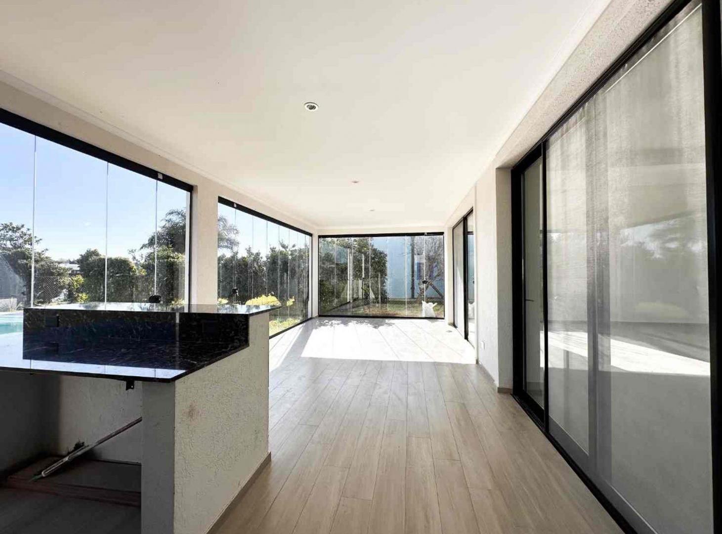 Foto de CASA 5 AMB A LA LAGUNA CON PILETA B. SAN MATIAS, imagen 3