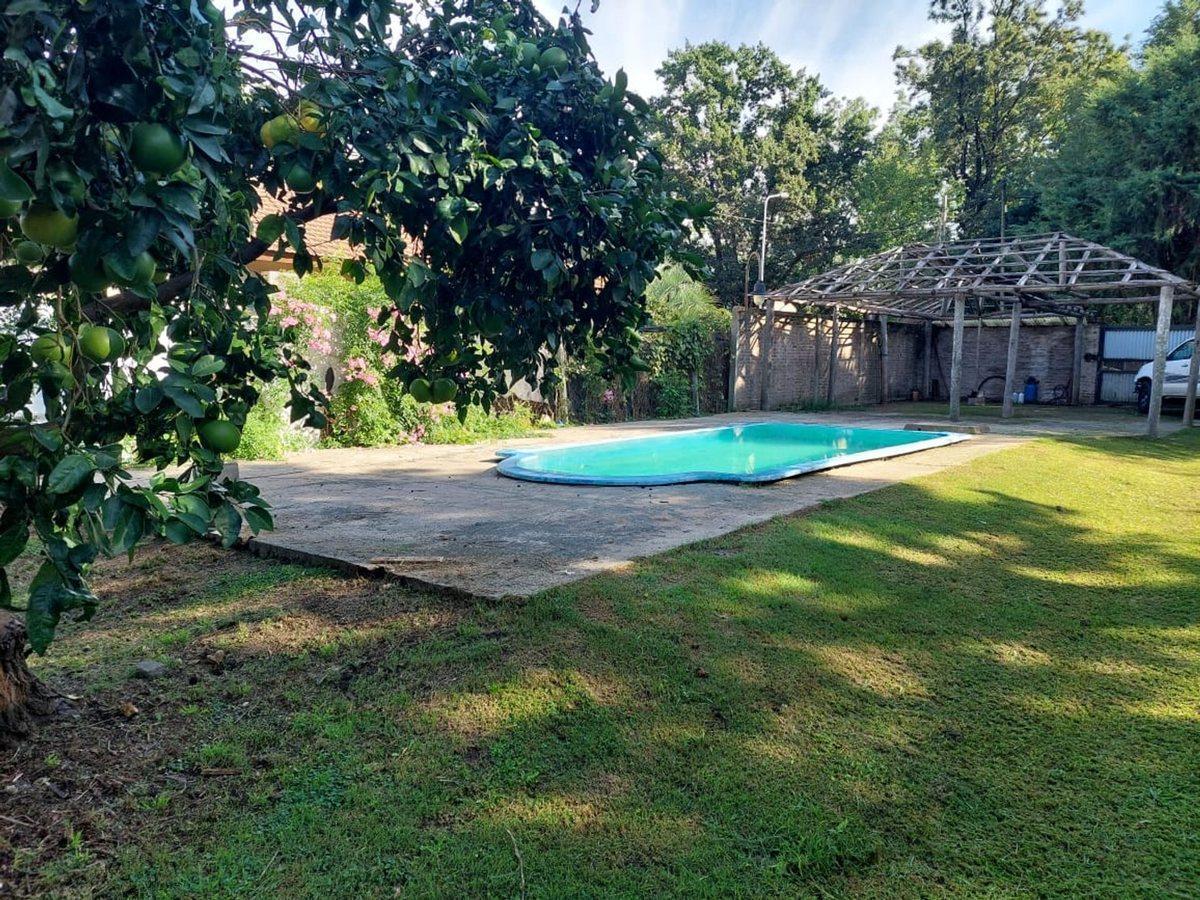 Foto de Venta de casa con terreno de 1100m2 en Del Viso, imagen 4