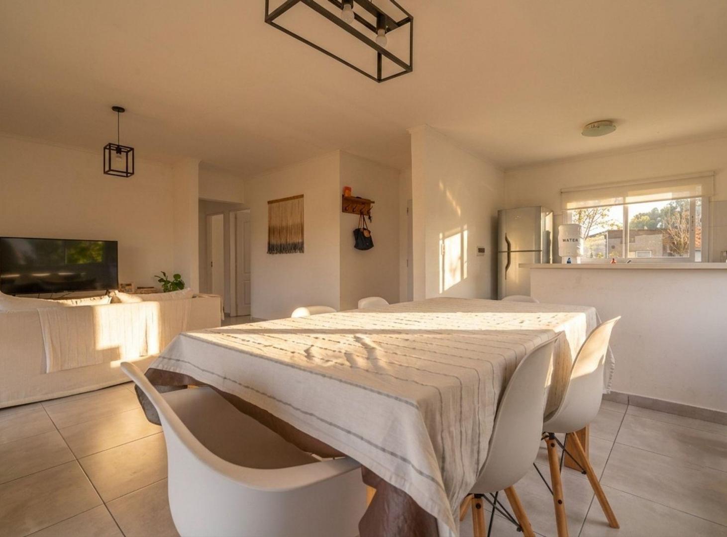 Foto de Casa de 4 ambientes con pileta en Pilar del Este, imagen 3