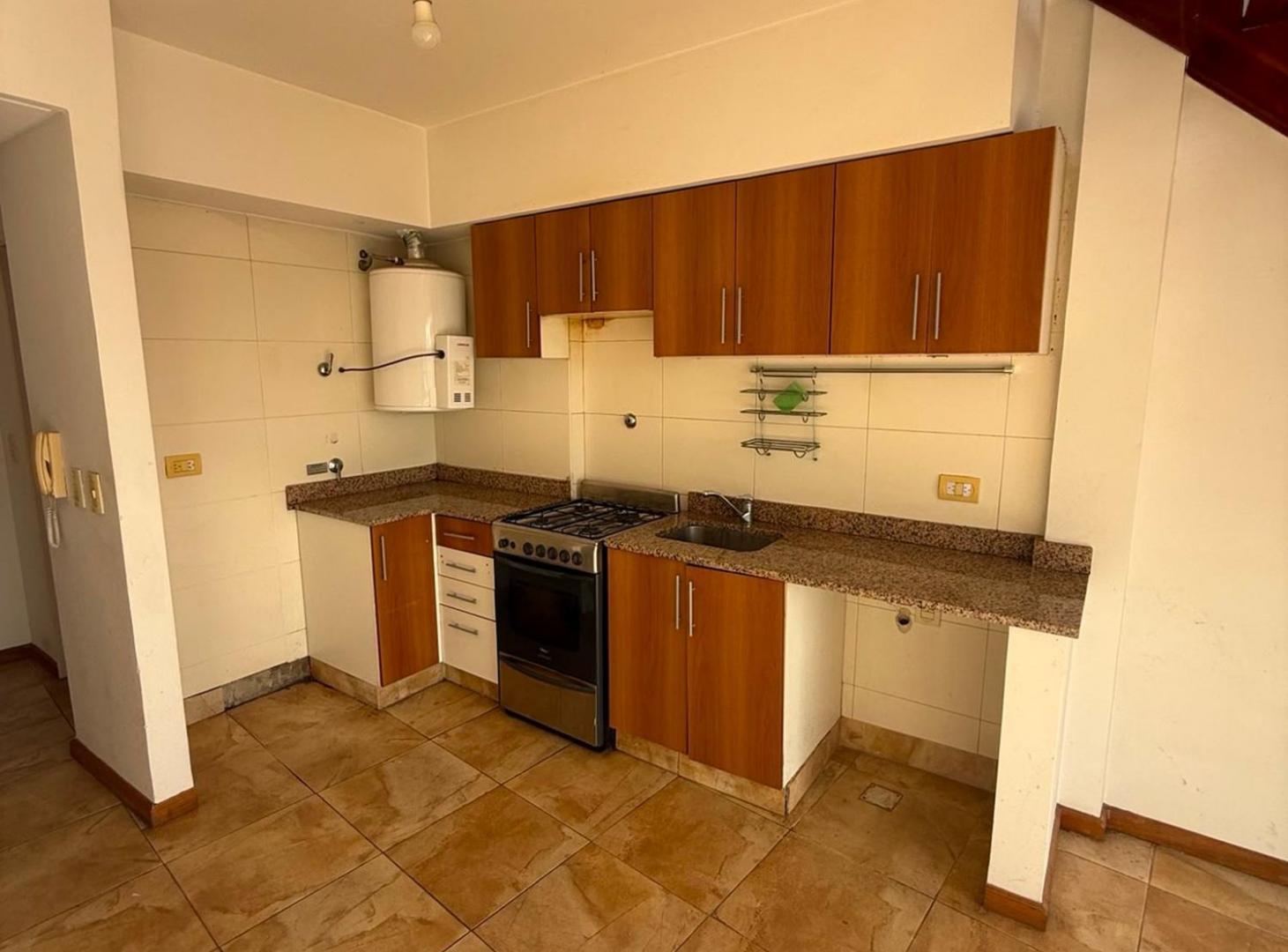Foto de Venta Depto 2 amb duplex Balcon Cochera APTO CRED, imagen 2