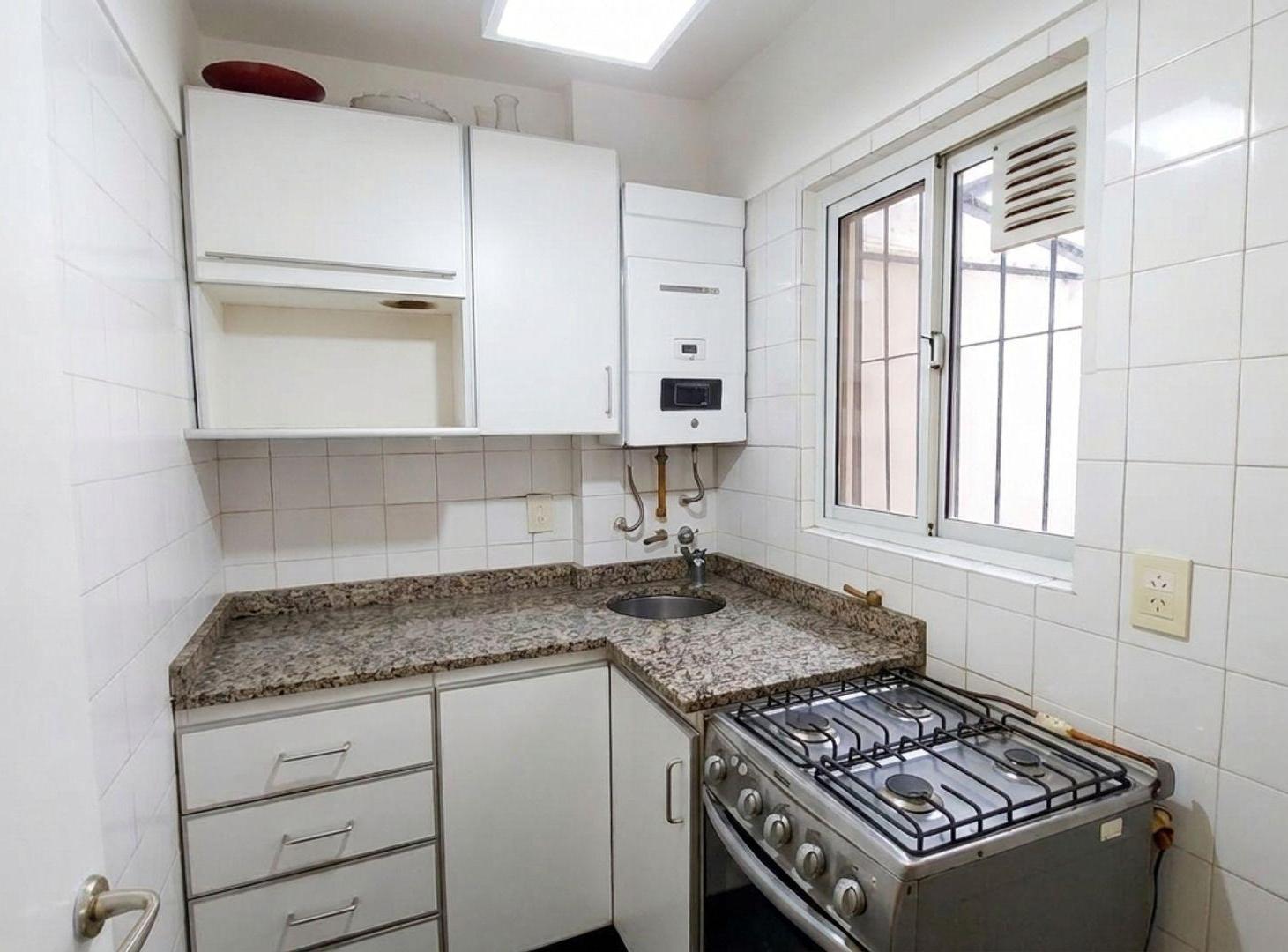 Foto de Alquiler departamento 2 ambientes avenida Córdoba, imagen 2