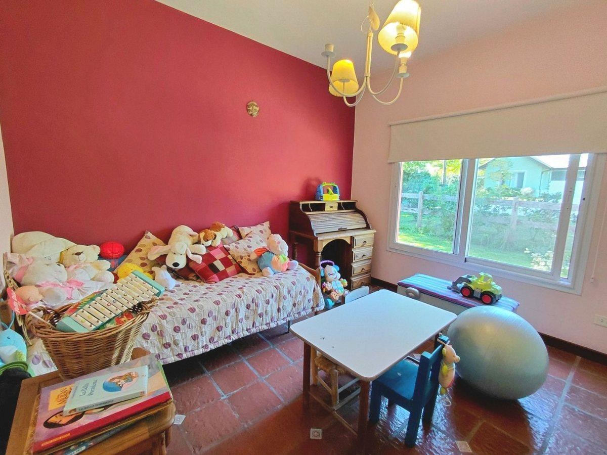 Foto de VENTA CASA 6 DORMITORIOS LOMAS D FATIMA AP CREDIT, imagen 5