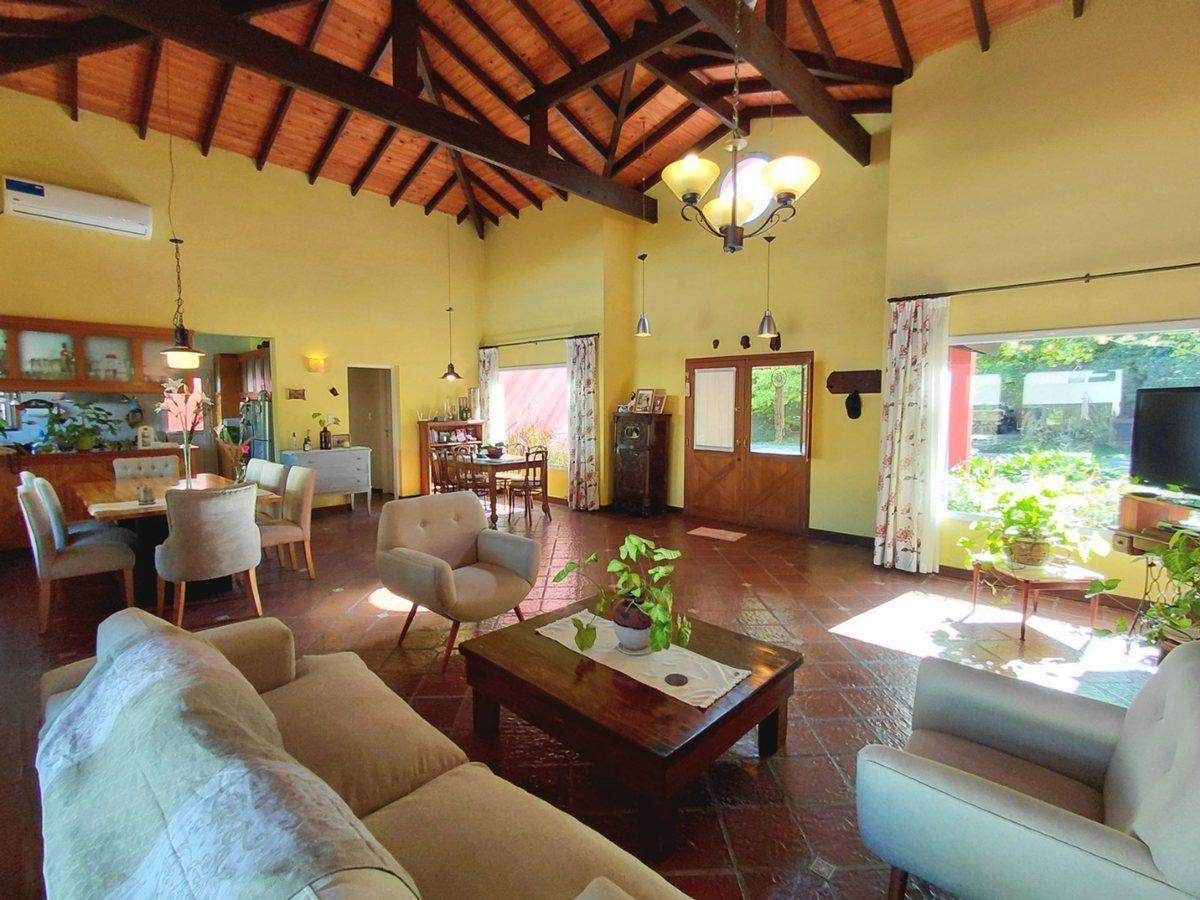 Foto de VENTA CASA 6 DORMITORIOS LOMAS D FATIMA AP CREDIT, imagen 4
