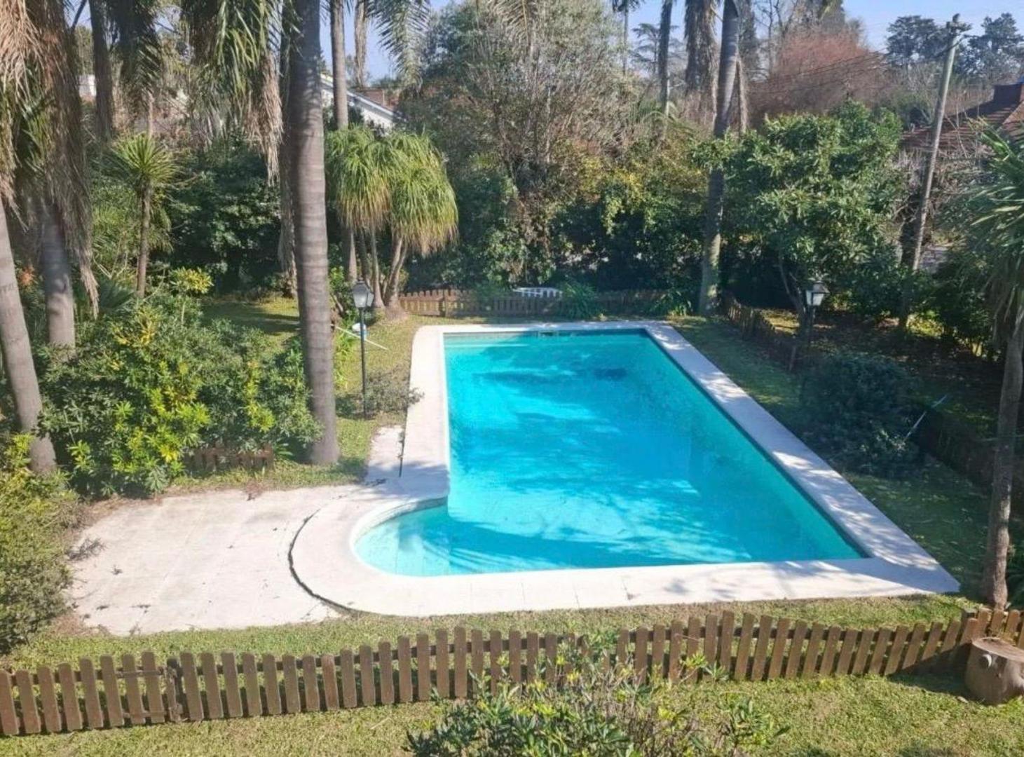 Foto de Hermosa Cabaña 4 dorm., jardin y pileta, imagen 1