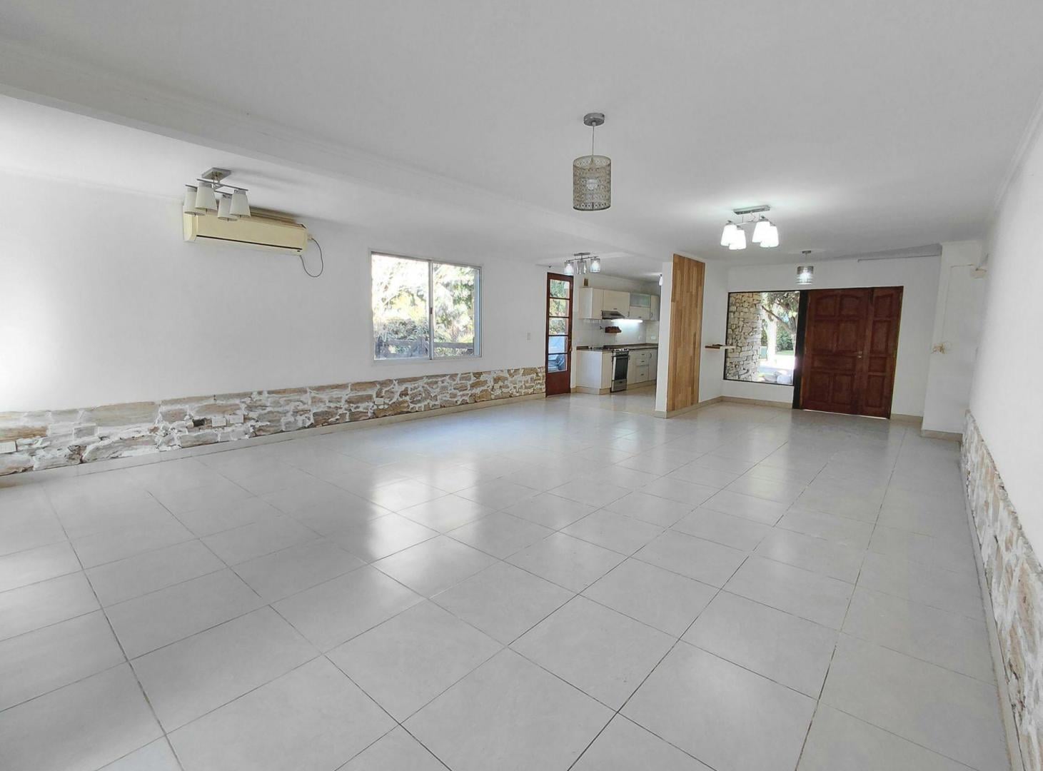 Foto de CASA VENTA AMPLIO LOTE 3 DORM PILETA ESCRITU Pilar, imagen 2