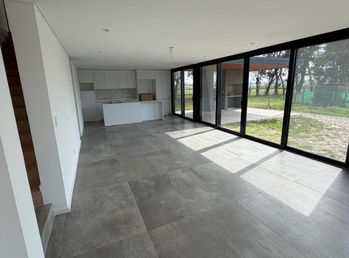 Foto de VENTA CASA A ESTRENAR PDE SANTA SOFIA LOTE CENTRAL, imagen 5