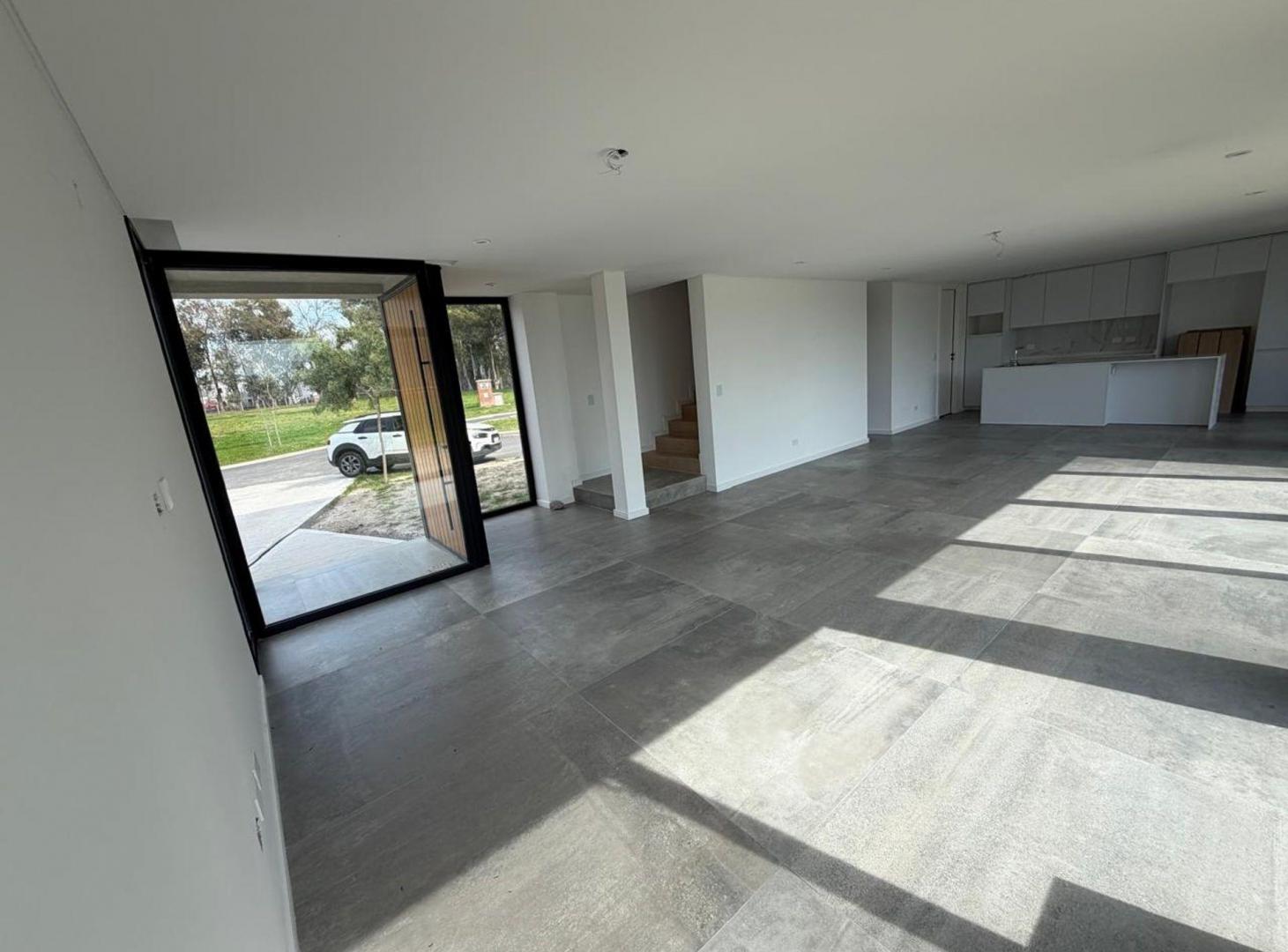 Foto de VENTA CASA A ESTRENAR PDE SANTA SOFIA LOTE CENTRAL, imagen 3