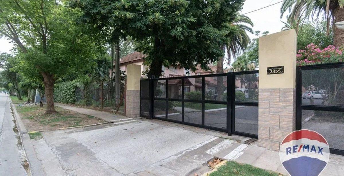 Foto de Venta de casa 5 ambientes en Morris, Hurlingham., imagen 1