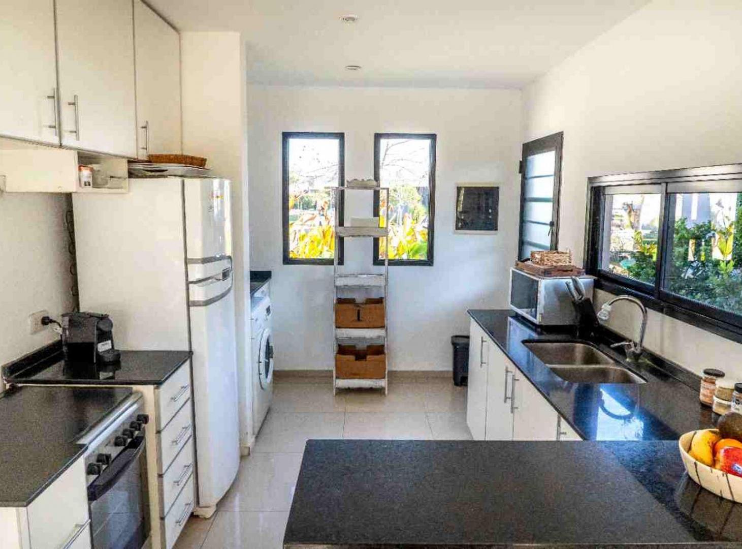 Foto de CASA EN VENTA 4 AMB - SAN ALFONSO, imagen 3