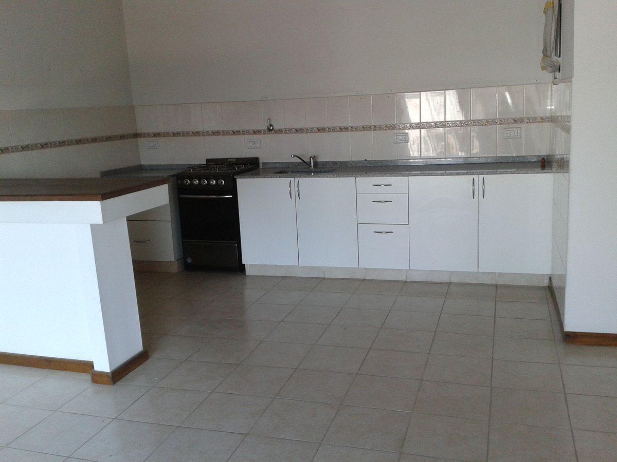 Foto de VENTA depto 3 amb, cochera cubierta/lavadero AP CR, imagen 5