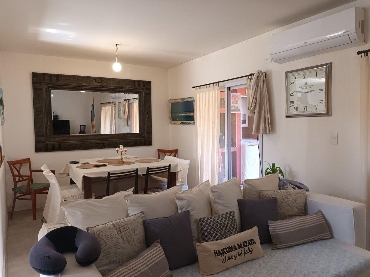 Foto de CASA c/ JARDIN DORM C/ VESTIDOR PILAR APTO CREDITO, imagen 1