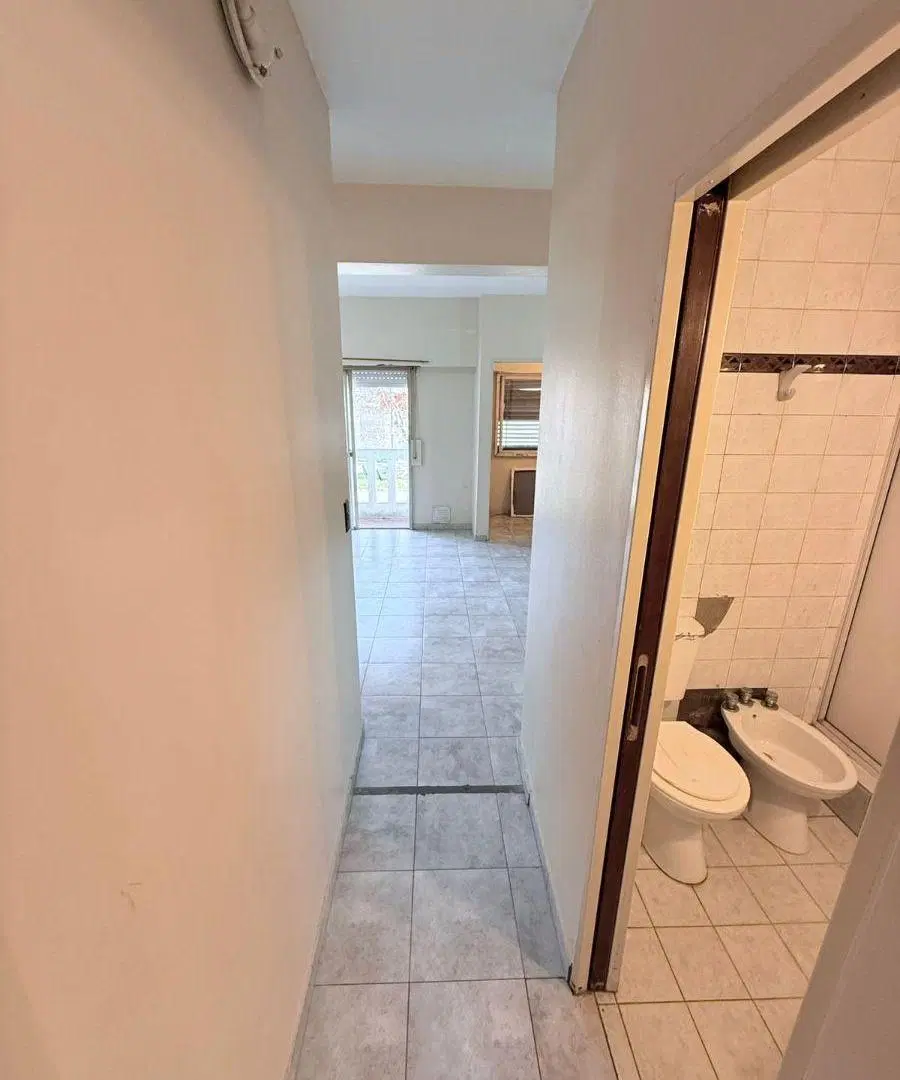 OPORTUNIDAD EN TOLOSA! Departamento de 1 dormitorio en venta 3