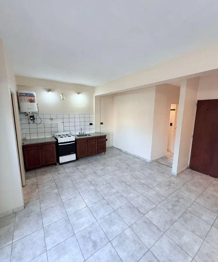 OPORTUNIDAD EN TOLOSA! Departamento de 1 dormitorio en venta 2
