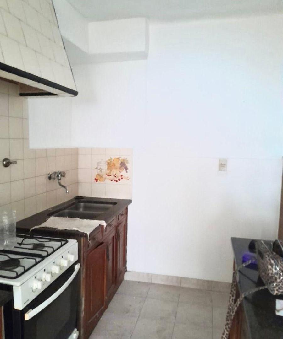 Foto de CASA AL FRENTE CON EXCELENTE LOTE Y CON UN DEPARTAMENTO AL FONDO CON, imagen 1