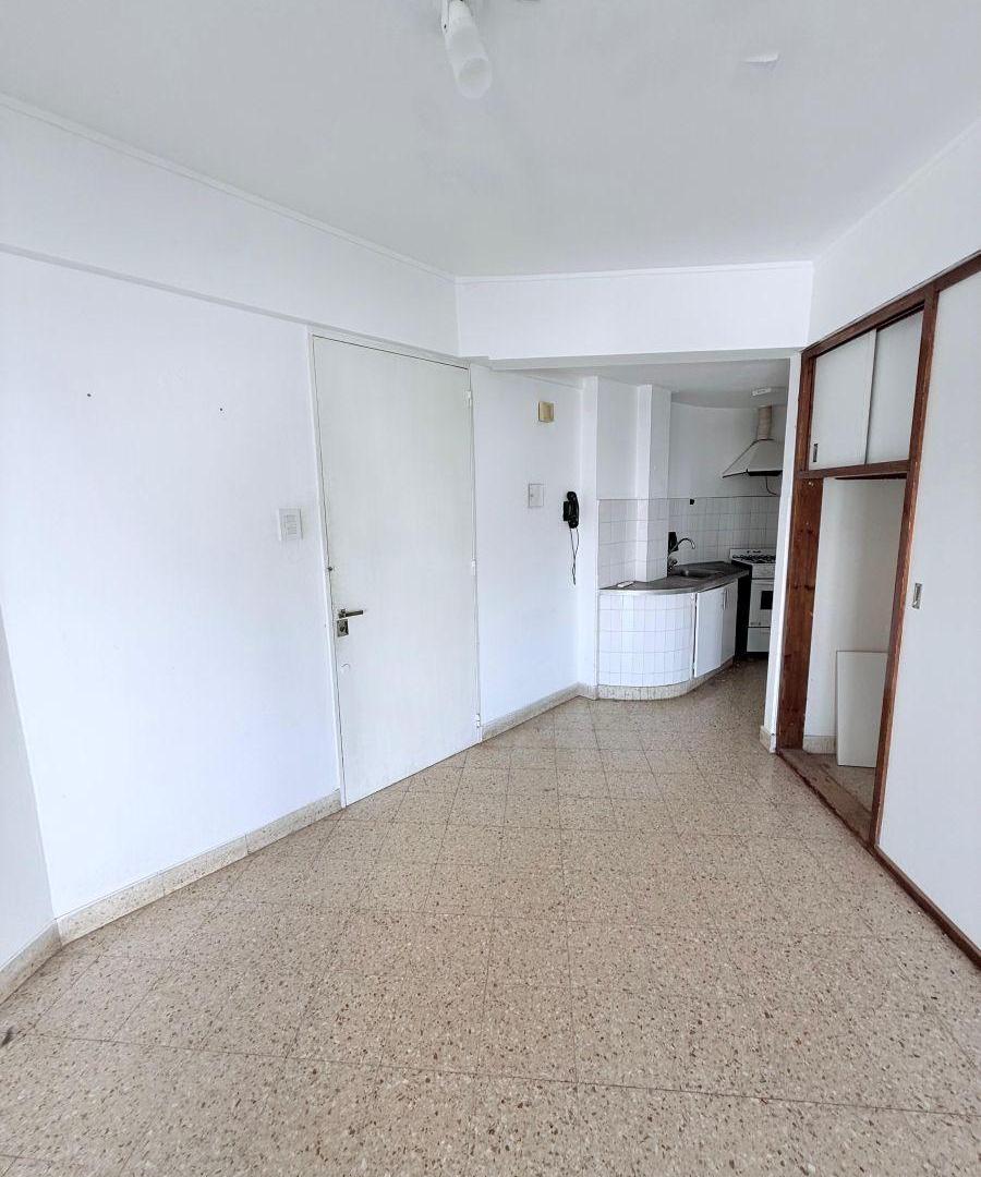 Foto de Departamento MONOAMBIENTE en venta en La Plata, imagen 4