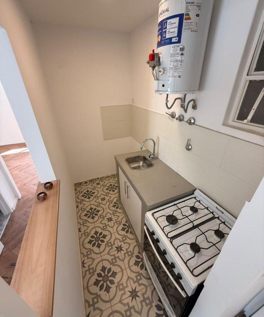 Foto de Departamento de 28 m² con 1 dormitorio en venta en La Plata, imagen 4