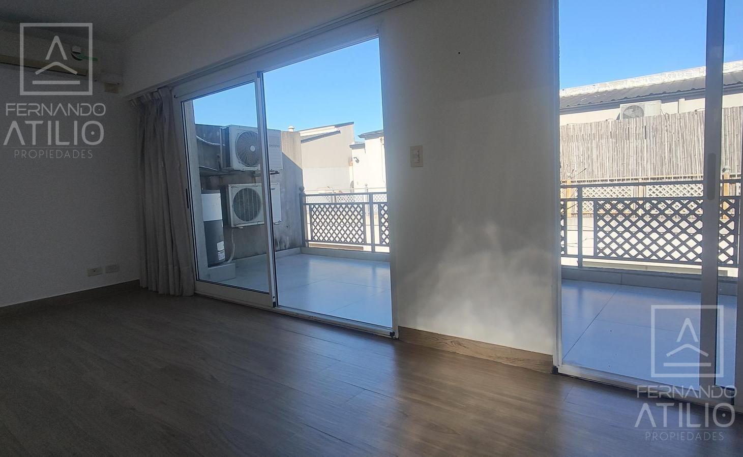 Foto de Super amplio departamento en duplex 2 amb con balcon aterrazado y, imagen 2