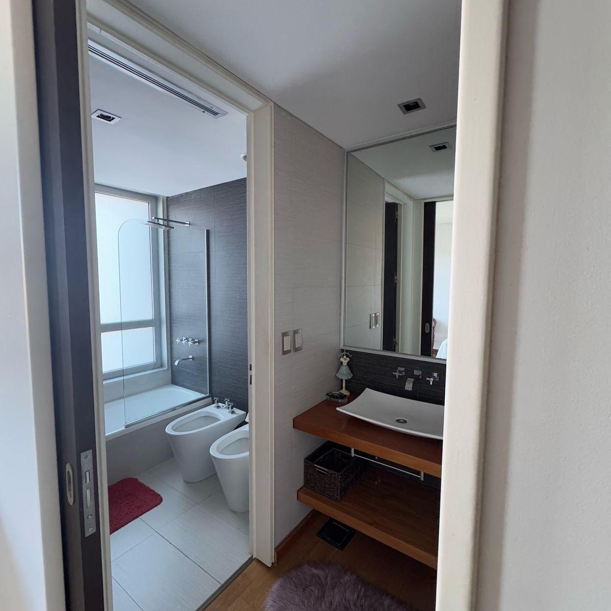 Venta Departamento 4 Ambientes Dos Cocheras Torre Mulieris Puerto Madero 3