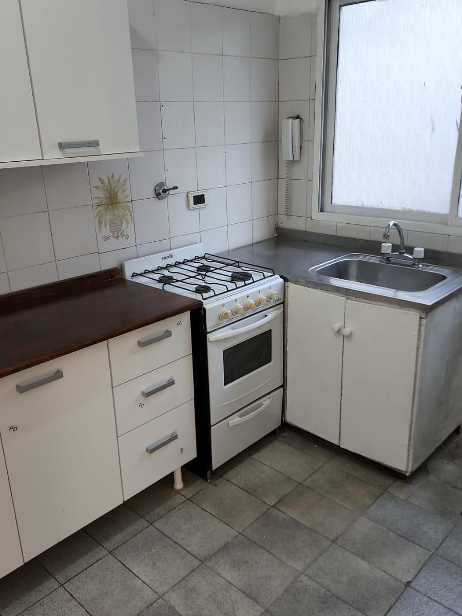 Departamento Al Frente con Balcón de Impecable Estado 3