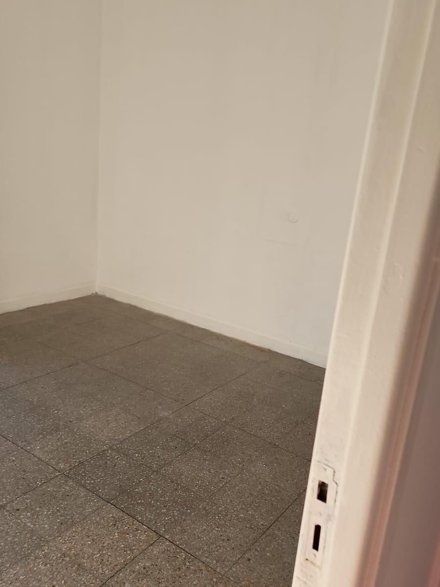 Departamento Al Frente con Balcón de Impecable Estado 4