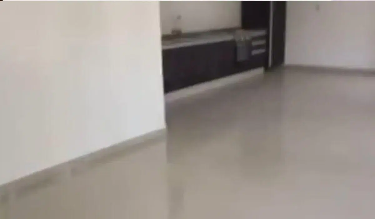 Casa de 250 m² con 4 habitaciones en venta en Parque Avellaneda 2