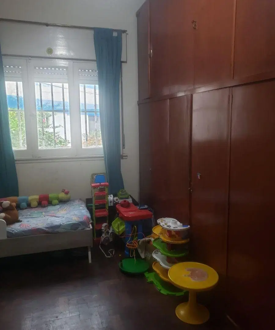Casa en alquiler en Liniers con parque y quincho 2