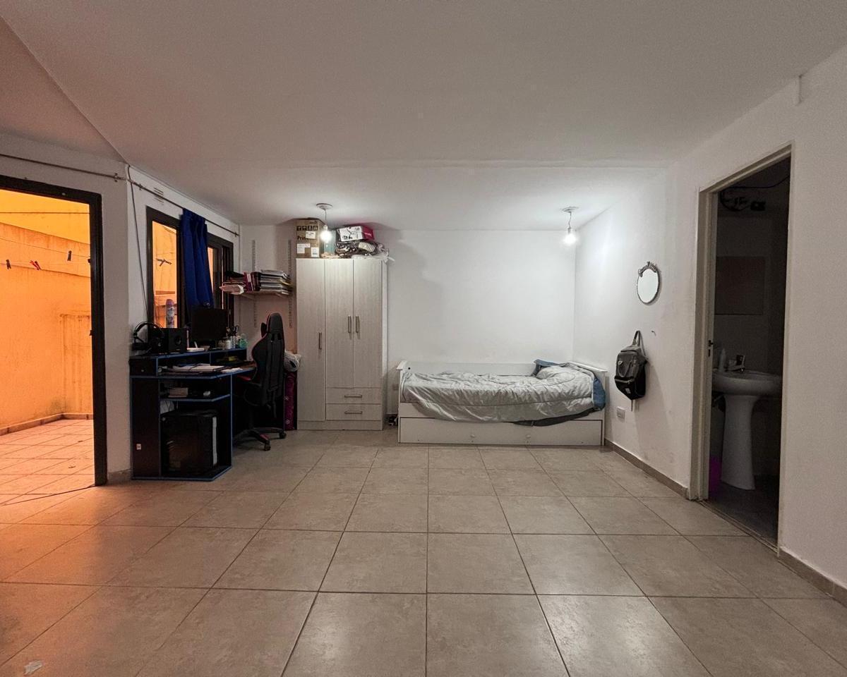 Departamento/Oficina consultorio en venta B° Gral Paz - Rosario de santa fe 1300 con patio