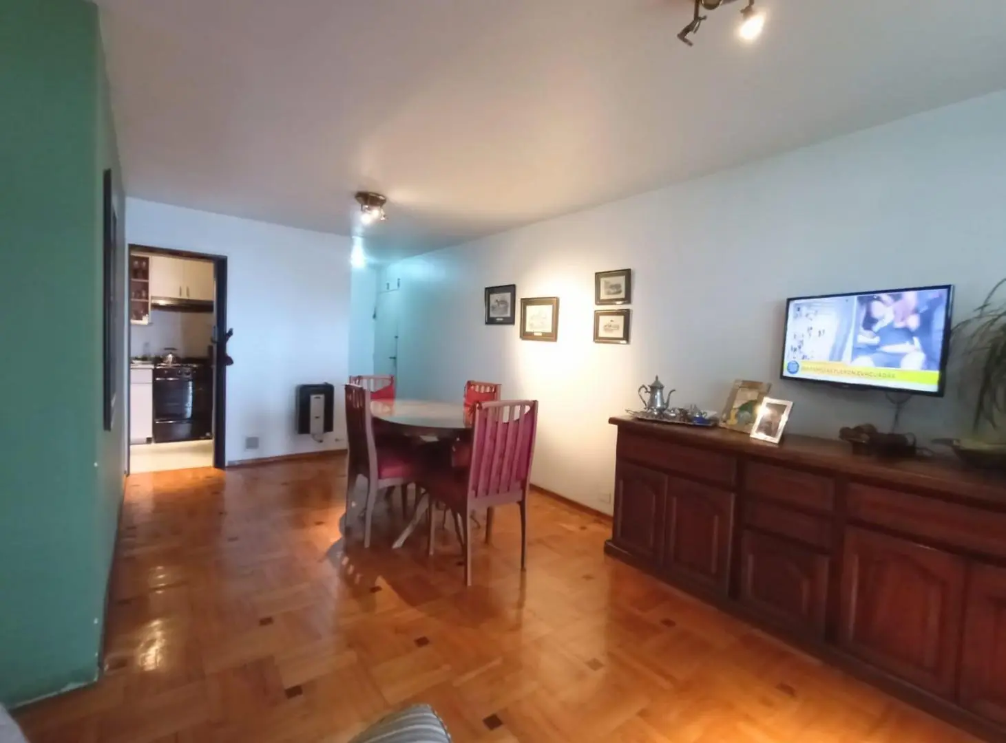 Excelente departamento de 2 dormitorios, frente cañada 2