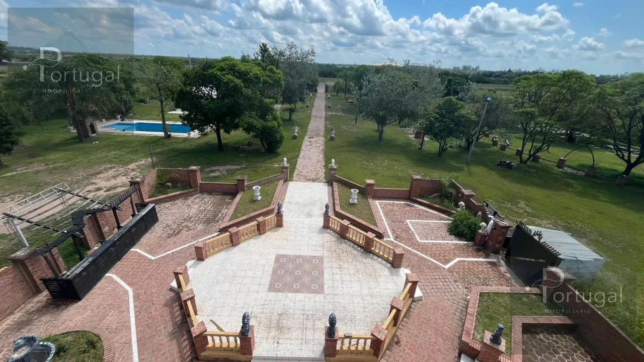 Castillo para Eventos - Gastronómico - Comercial - 400 mts2 cub - 12.000 mts2 terreno 2