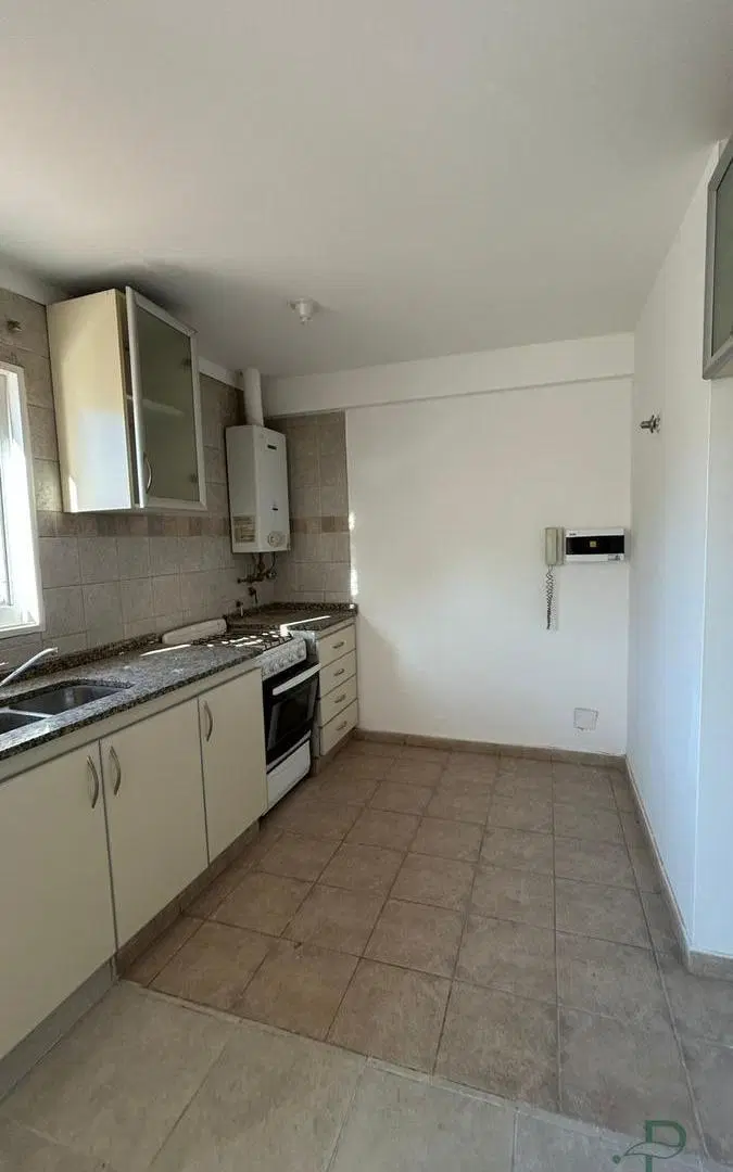 Excelente Depto 2 dormitorios- Nueva Cordoba 4