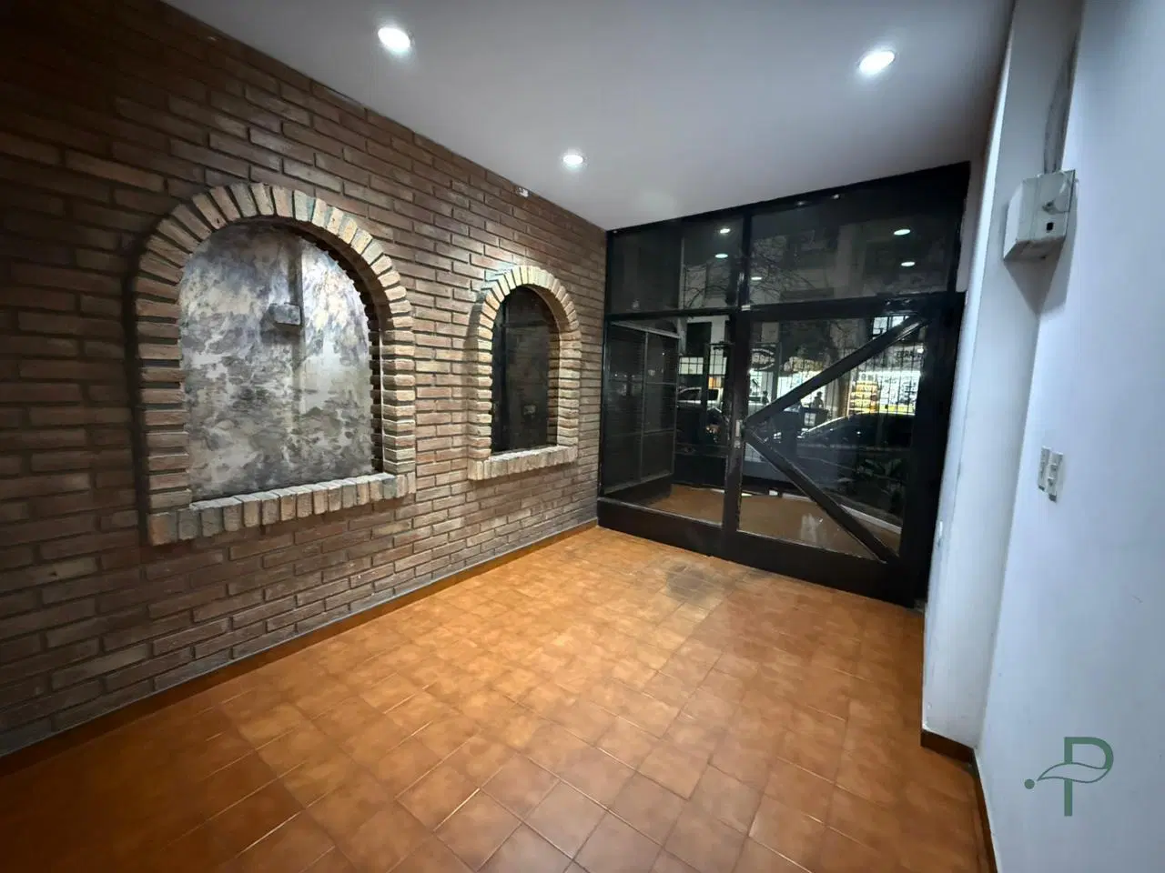 Departamento en planta baja con 2 patios cocina separada 4