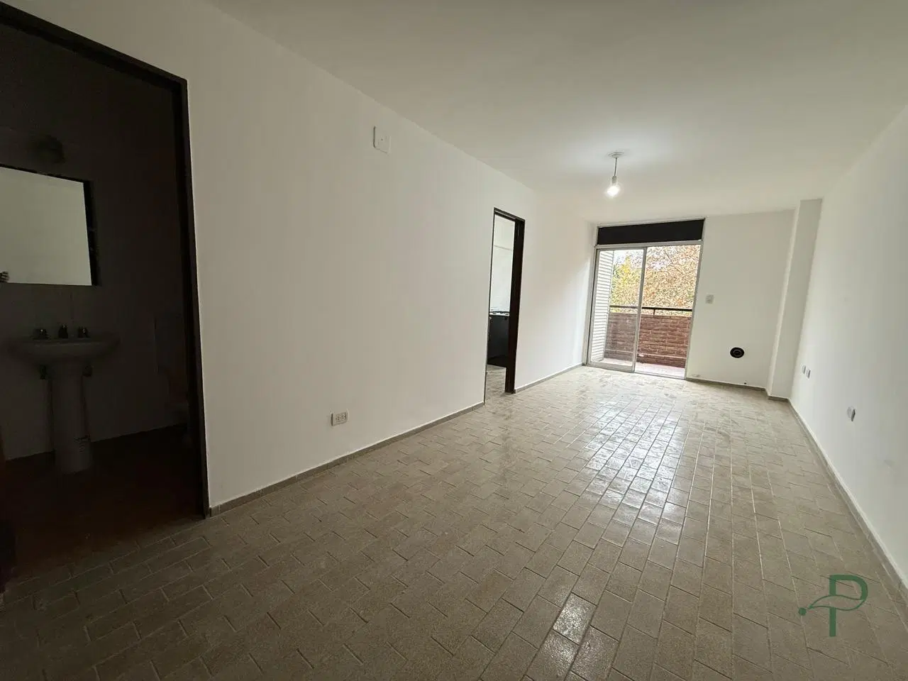 Duarte Quirós 400 - Plaza Intendencia - Monoambiente con Balcón 8