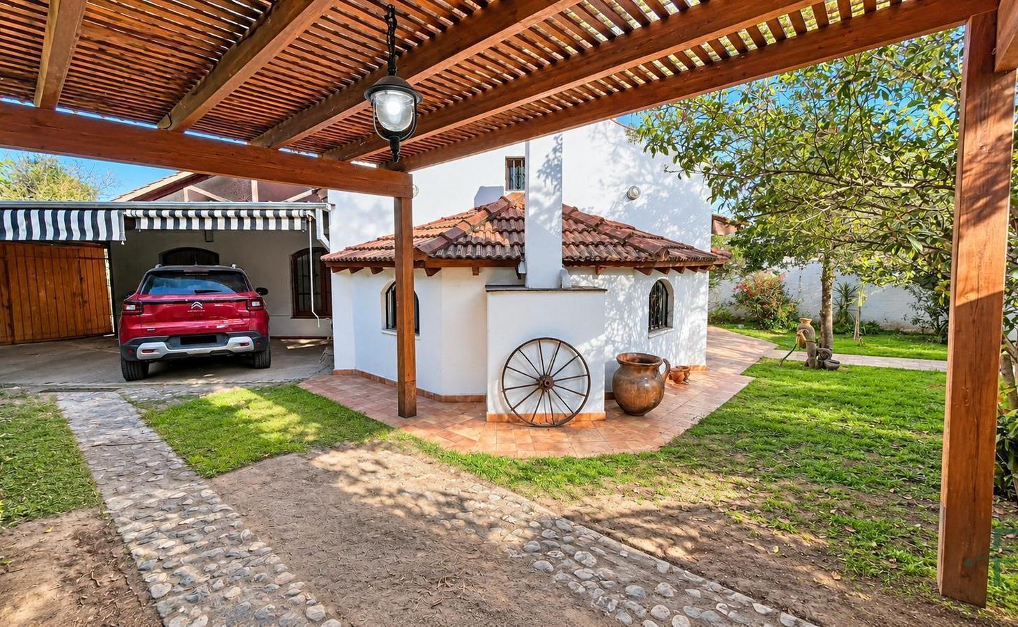 Foto de San Alfonso - Villa Allende - Casa 3 dorm / escritorio / Cochera Doble, imagen 3