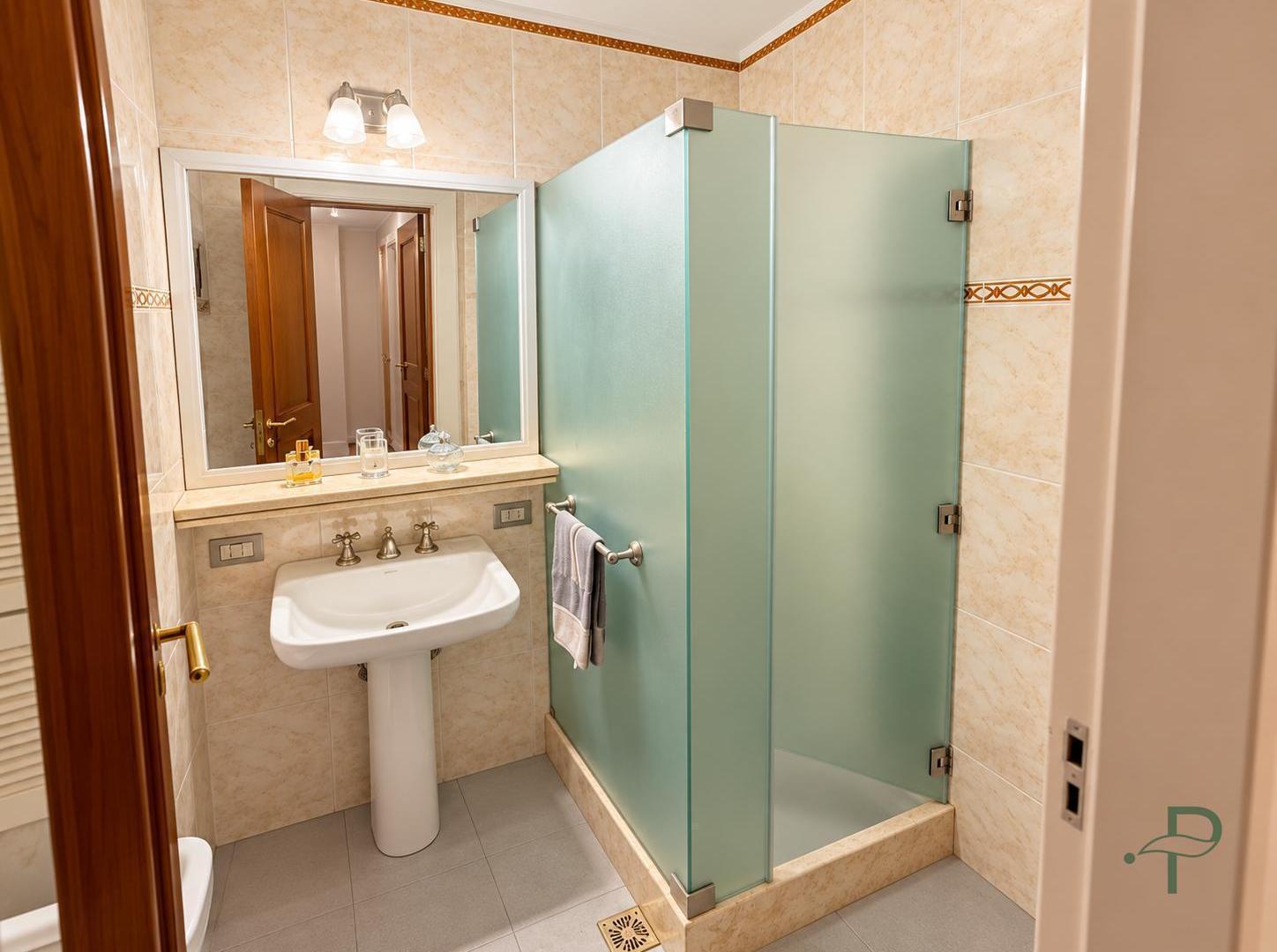 Foto de Dpto Premium - 3 dorm - Cochera - Excelente Estado, imagen 5