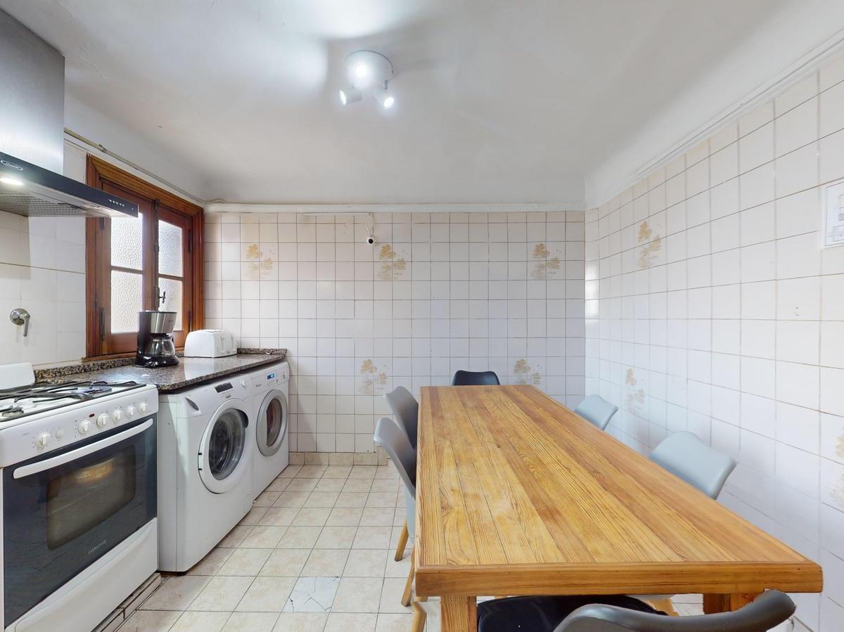 Casona en Venta en El Barrio de Flores 3