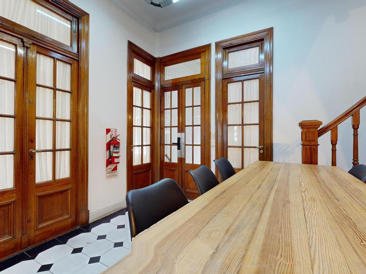 Casona en Venta en El Barrio de Flores 3