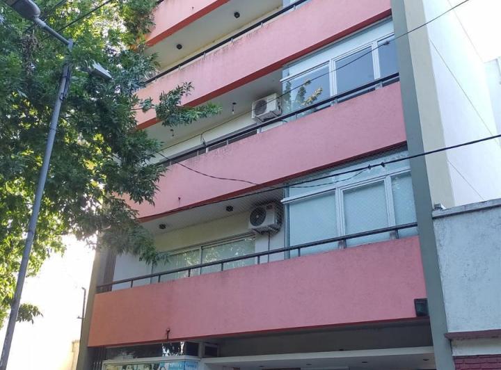 50 entre 30 y 31 La Plata - Departamento de 2 dormitorios en  ALQUILER 1