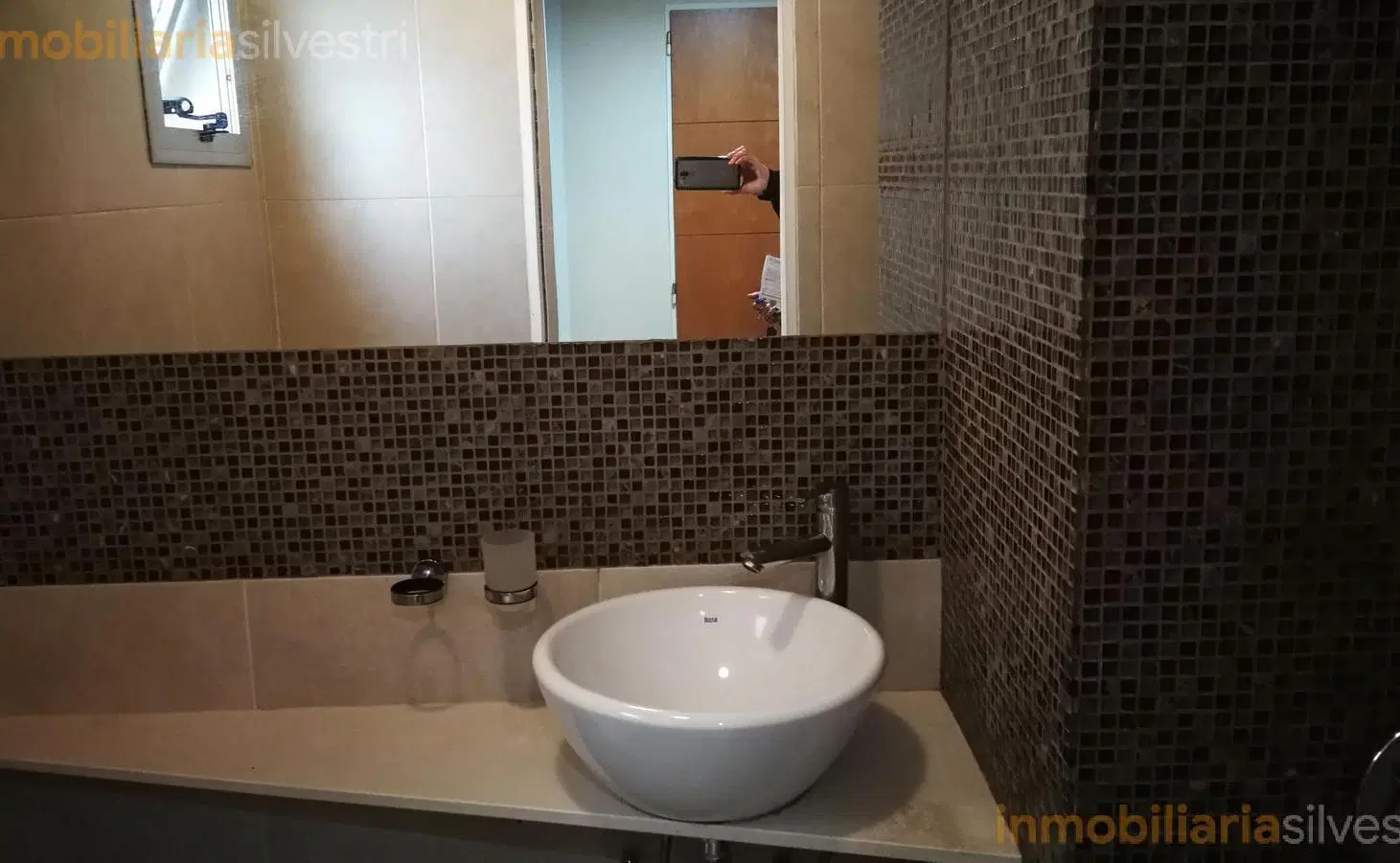 12 entre 48 y 49 - Monoambiente en Alquiler 3