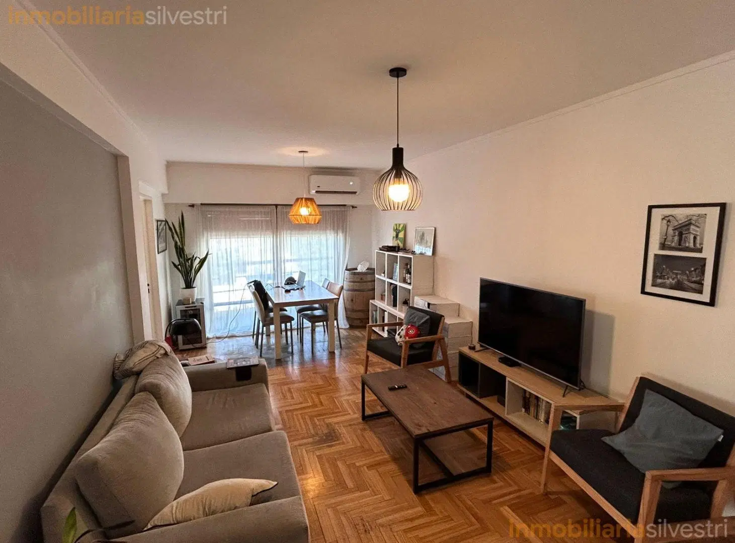 5 esquina 43 La Plata - Departamento de Dos Dormitorios con Cochera en VENTA 5