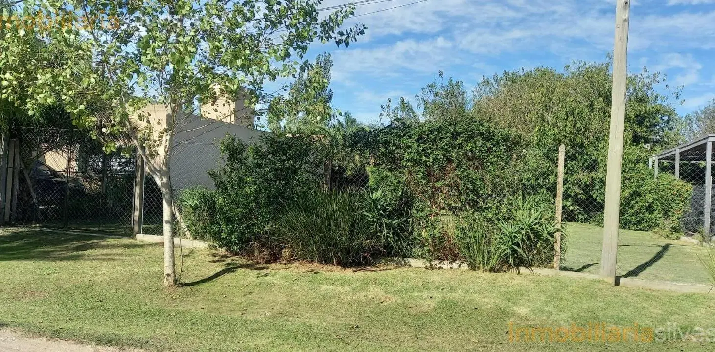484 entre 7 y 8 Villa Castells - LOTE en VENTA 5