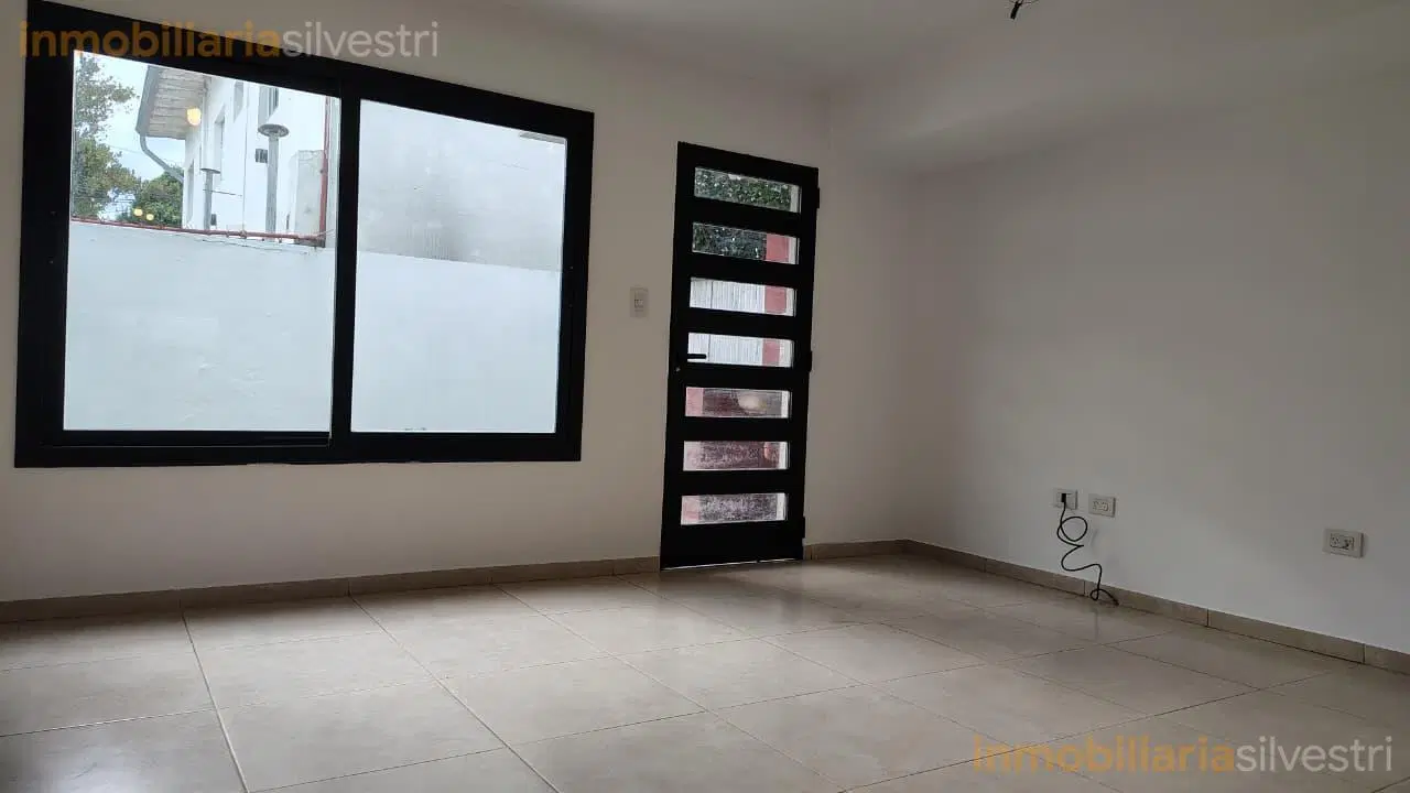 140 entre 62 y 63 La Plata -  Duplex dos dormitorios en ALQUILER 5