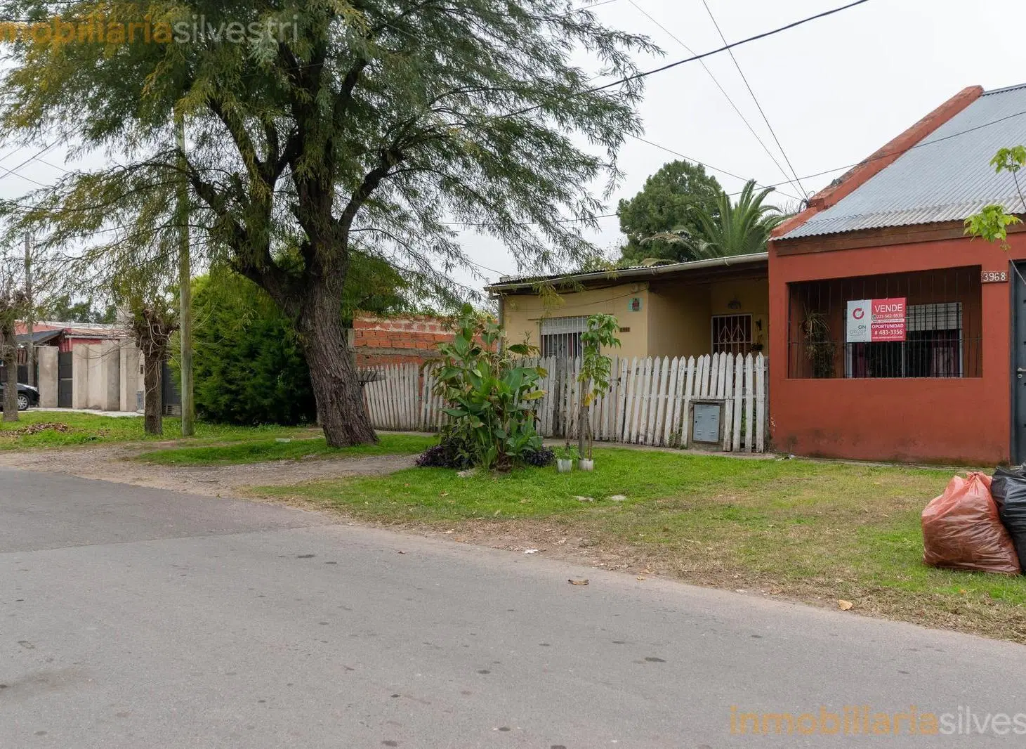 524 entre 134 y 135, San Carlos, La Plata - Casa de 3 dormitorios en VENTA 2