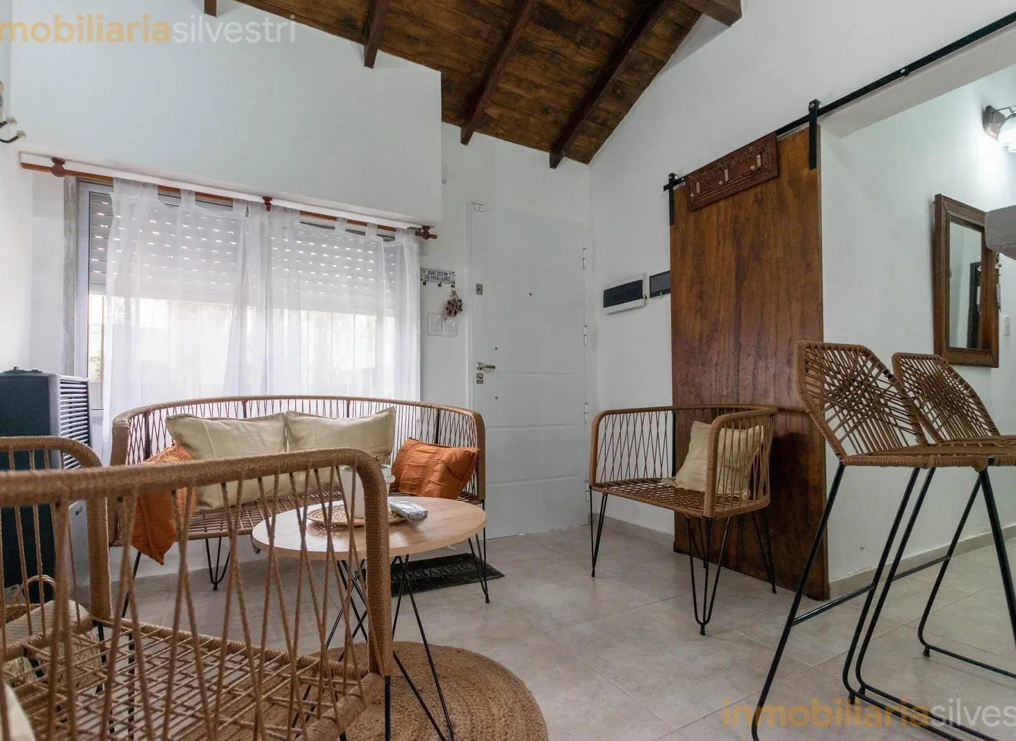 172 entre 30 y 31 Berisso - Casa de 2 dormitorios mas Monoambiente en VENTA 4