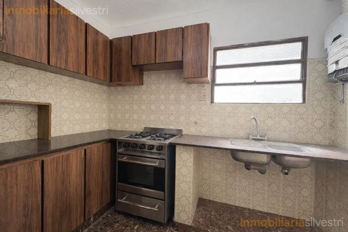 27 entre 76 y 77 La Plata - Casa de 3 Dormitorios mas Departamento de 2 Dormitorios en VENTA 4