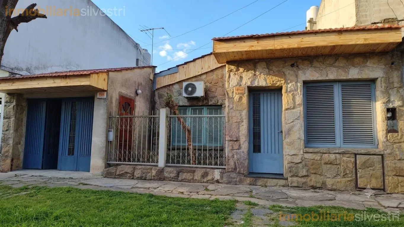 27 entre 76 y 77 La Plata - Casa de 3 Dormitorios mas Departamento de 2 Dormitorios en VENTA 2