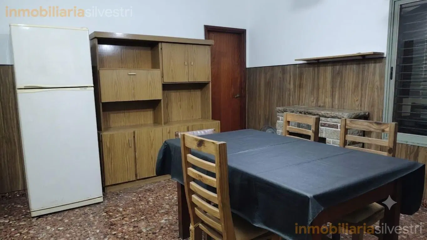 27 entre 76 y 77 La Plata - Casa de 3 Dormitorios mas Departamento de 2 Dormitorios en VENTA 5